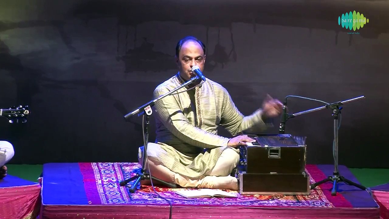 Tujhe Bhulaye Tujhe Yaad Kiye _ Siyahat _ Ghazal Video Song _ Live Performance _ Shishir Parkhie