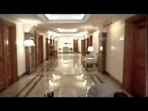 F1 pub Mercedes Benz Alonso Hamilton Hakkinen