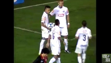 Esto pasaba cuando le quitabas un Penal a Neymar en Santos | Fútbol Social
