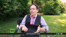 Keiser Report en español: Oculta y vencerás (E1075)