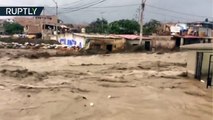 Perú: Las inundaciones devastan Trujillo