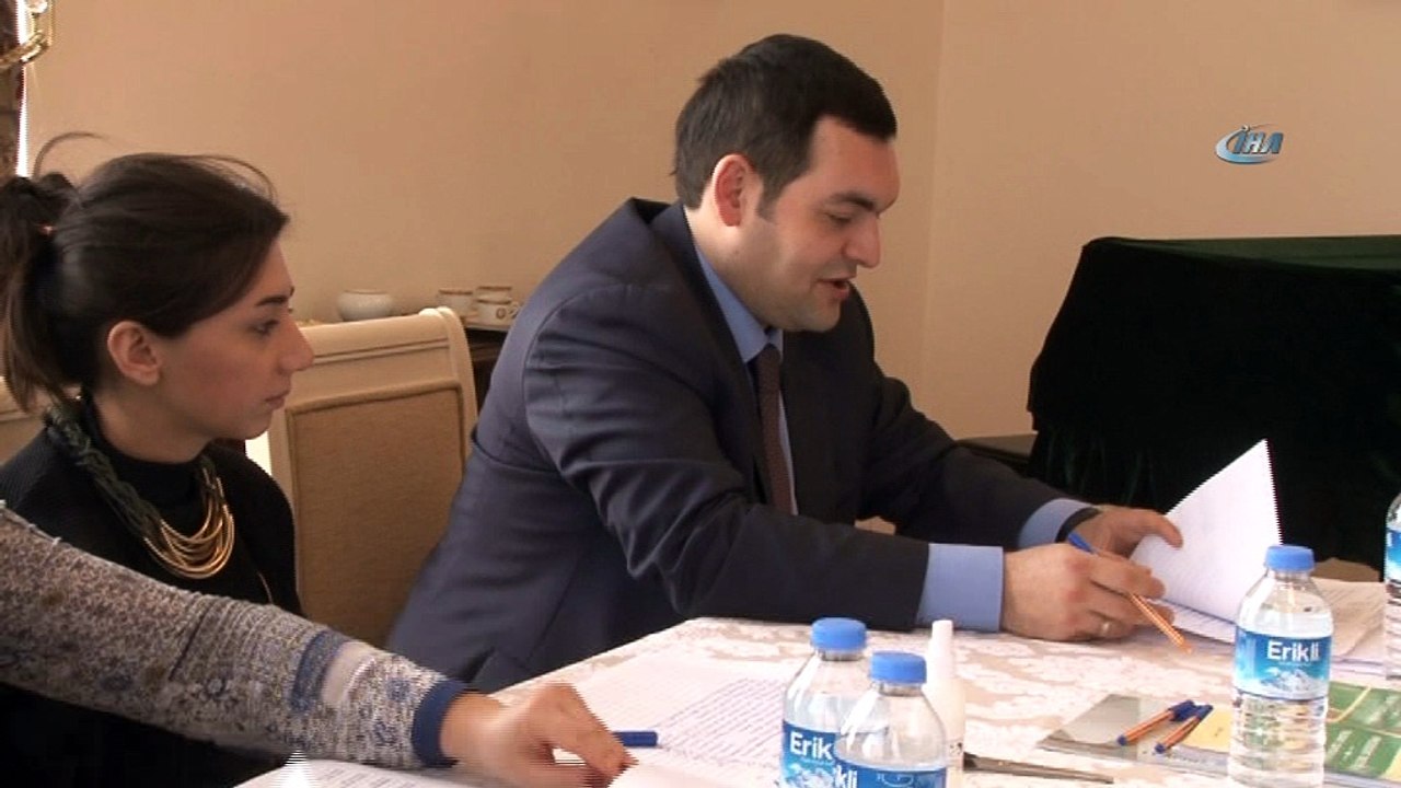 Azerbaycan Büyükelçiliği’nde seçim heyecanı