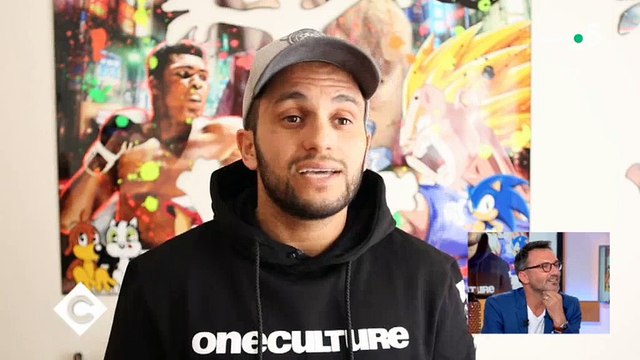 Malik Bentalha dévoile les coulisses du tournage de Nos terres inconnues avec Frédéric Lopez - Regardez