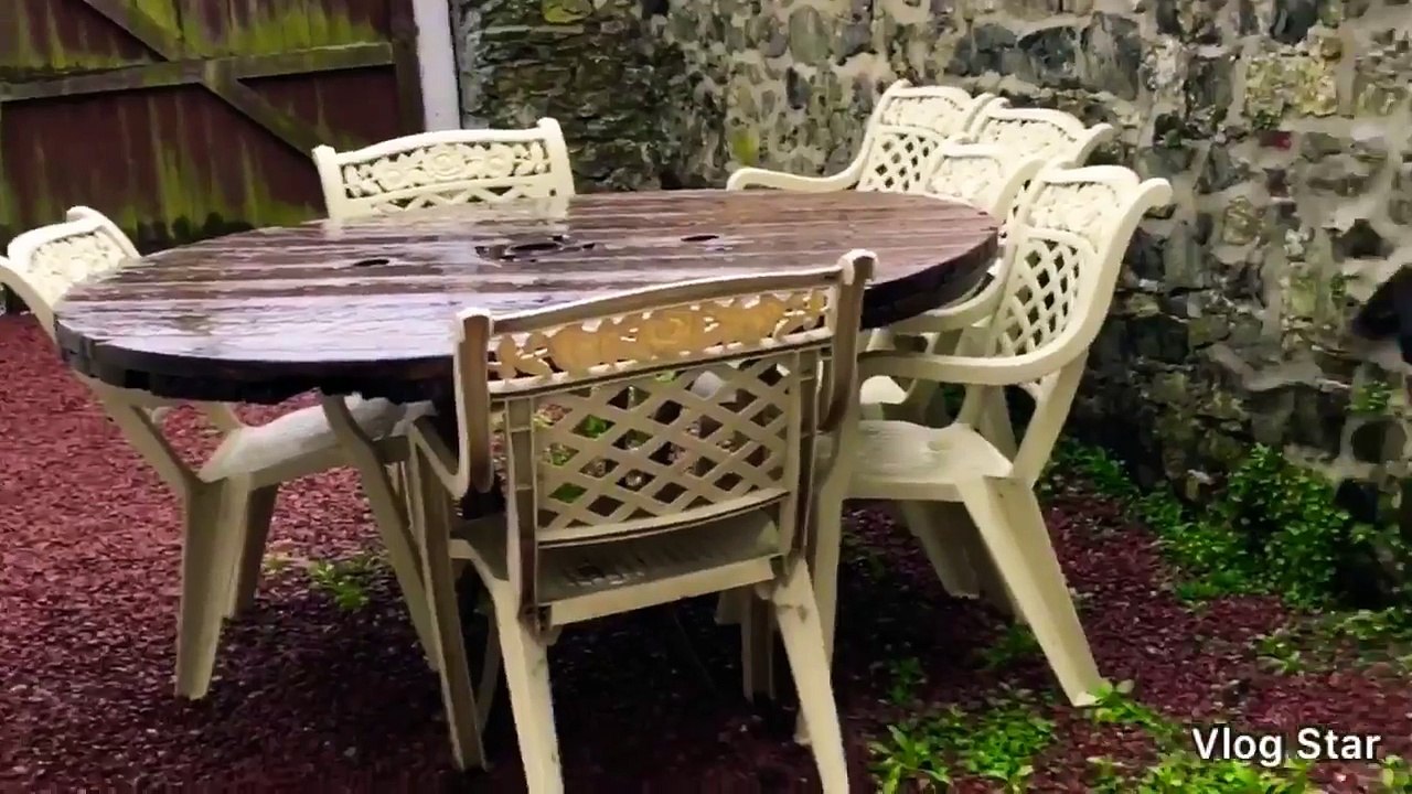 Showing you my room on holiday