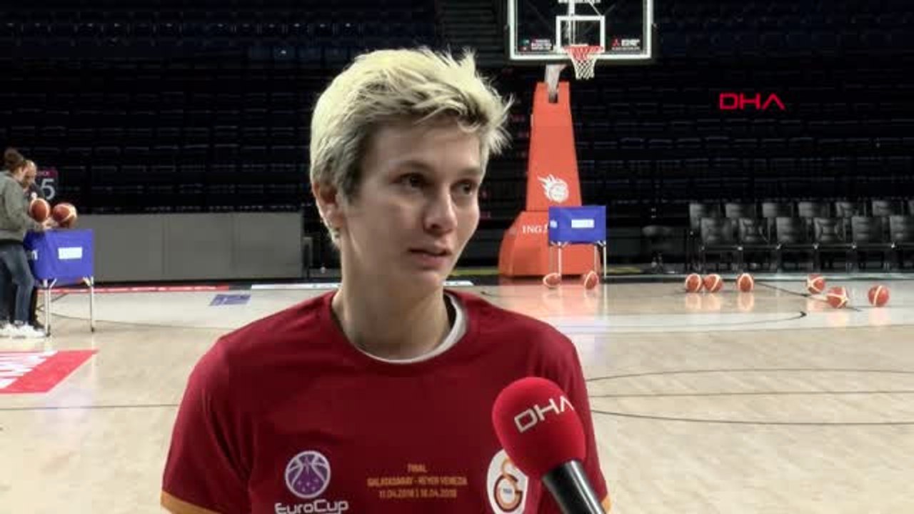Galatasaray Kadın Basketbol Takımı Kaptanı Işıl Alben Taraftarımızın Müthiş Desteğiyle Avantajlı...