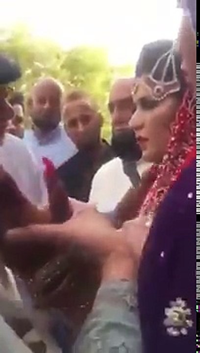 dulha hai ya sultan rahi