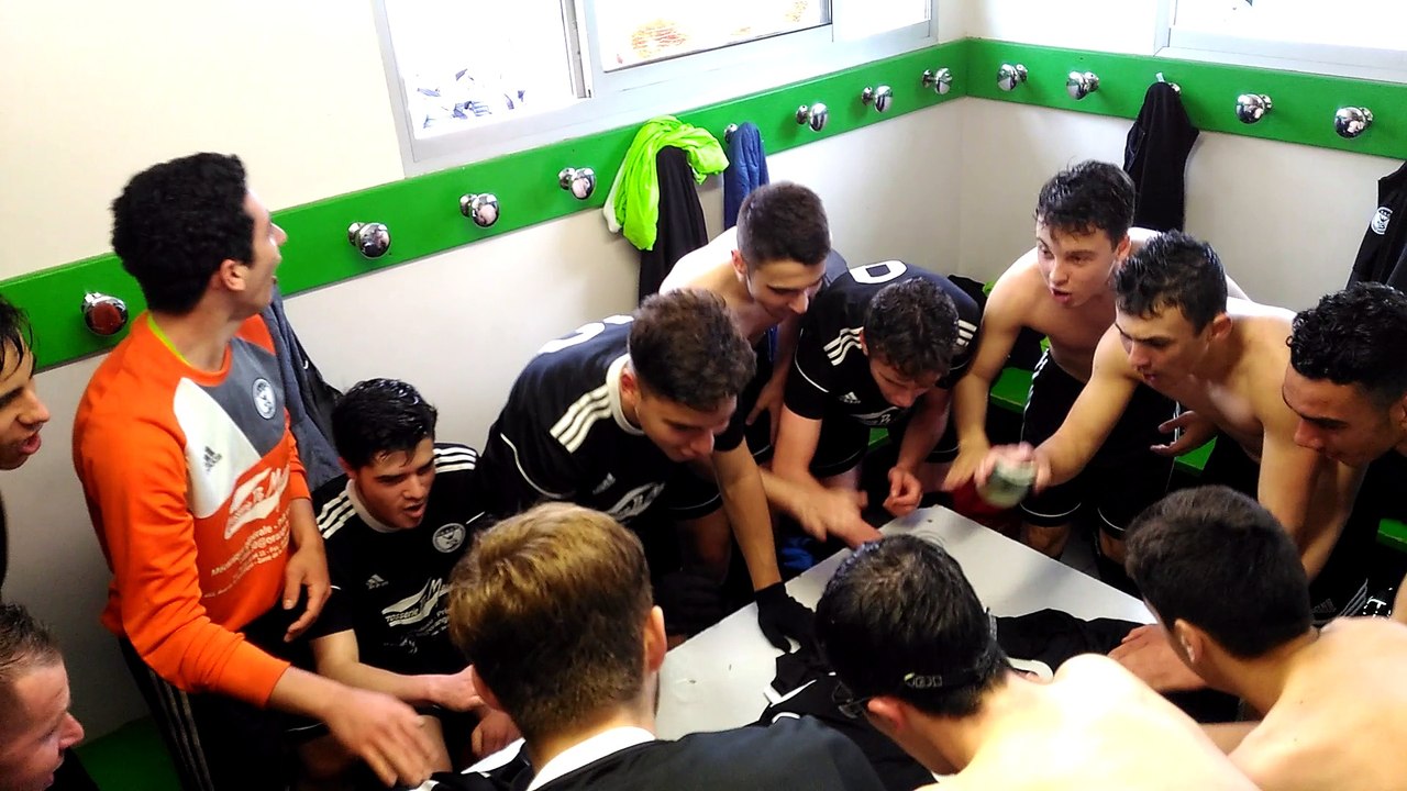 LES U17 ... CHAMPIONS .