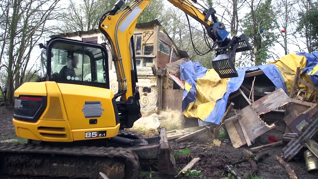 2ème jour de destruction de la ZAD de Notre-Dame-des-Landes : les images enregistrées par la Gendarmerie