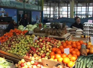 Na pijačnim tezgama novo, ali skupo povrće, 10. april 2018. (RTV Bor)
