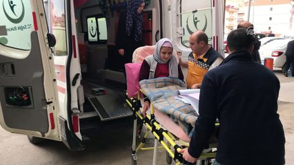 22 öğrenci gıda zehirlenmesi şüphesiyle hastaneye kaldırıldı - BAYBURT