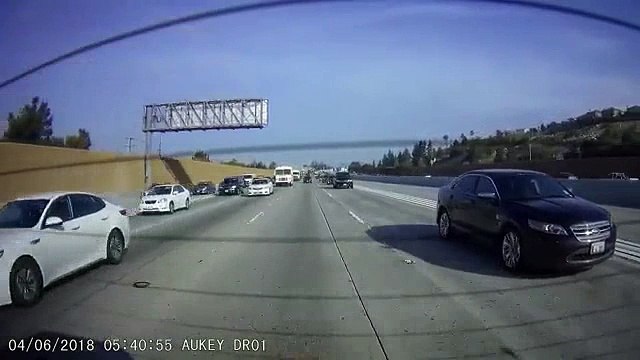 Rear Dash Cam Caught Highway Truck Accident