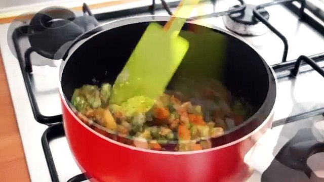 Chicken Pot Pie Pockets!