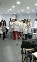 Alunas da Pós-Graduação se divertem em intervalo da aula