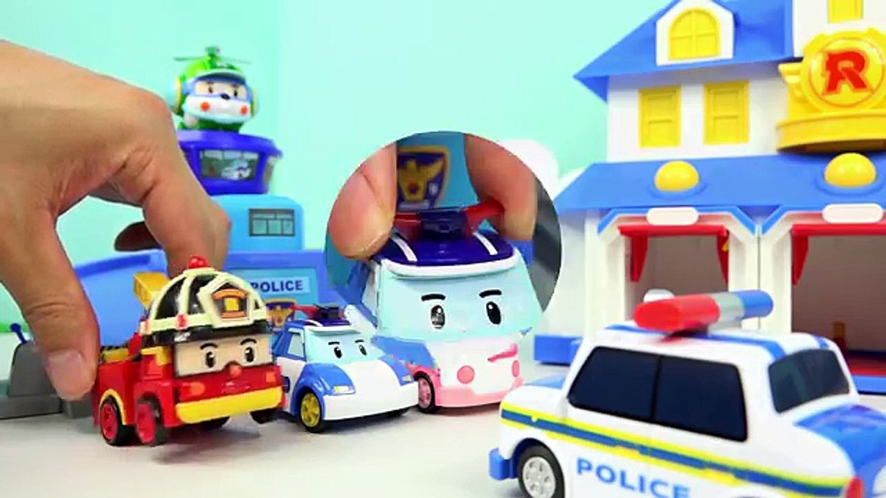 로보카폴리 구조본부 특공대 버키 마크 출동! 티라노 공룡 군단을 무찌르다 장난감 구급차 엠버 경찰차 폴리 소방차 로이 헬리 자동차 총출동