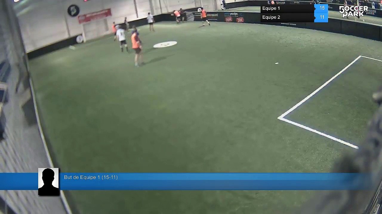 But de Equipe 1 (15-11) - Equipe 1 Vs Equipe 2 - 10/04/18 18:36 - Loisir Rouen - Rouen Soccer Park