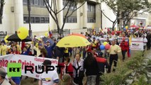 Miles de colombianos toman las calles de Bogotá para protestar contra el diálogo con las FARC