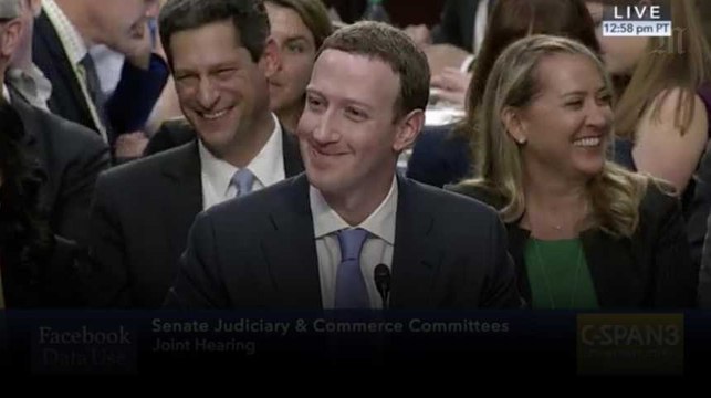 Mark Zuckerberg déstabilisé par la question intime d'un sénateur américain