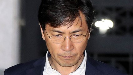 안희정 불구속 기소...두 번째 고소는 증거부족 / YTN