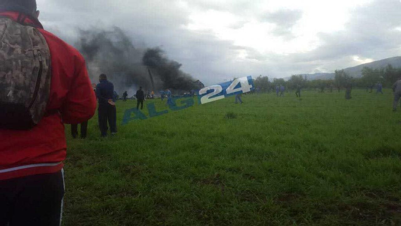 Disastro in Algeria, precipita aereo militare: 257 morti