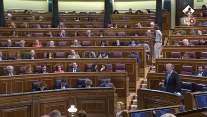 Méndez de Vigo pide no arrojar "sombras de dudas" sobre las universidades