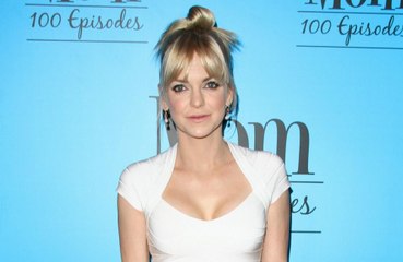 Anna Faris felt she 'betrayed her gender' after getting breast implants