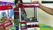 Thomas and Friends Surprise Toys Challenge with Claw Arcade Crane Machine