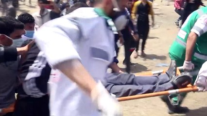 Gazze sınırındaki gösteriler - Yaralıların taşınması - GAZZE