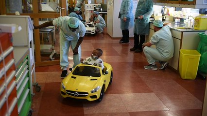 Liège : le CHU s'équipe de voitures électriques  pour les enfants grands brûlés