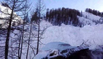 L'avalanche gigantesque déclenchée à Tignes