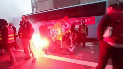 France strikes expected to cost hundreds of millions for public companies