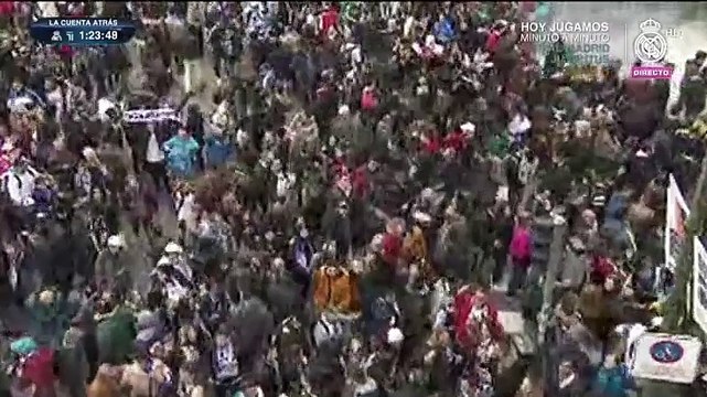 Increíble recibimiento al autobús del Real Madrid en el Santiago Bernabéu antes de enfrentarse a la Juventus