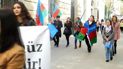 - Yurtdışındaki Azerbaycanlılar Cumhurbaşkanlığı Seçimi İçin Sandık Başına Gitti