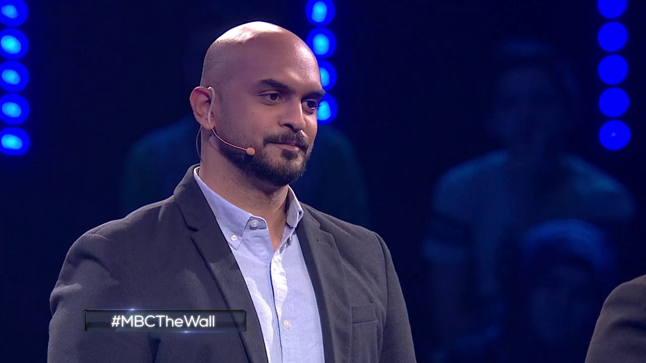 حسام يتعرض لصدمة قاسية من شقيقة رامي في مرحلة العقد.. شاهد رد الفعل