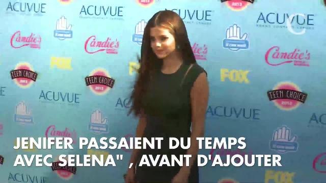 Justin Theroux aurait flirté avec Selena Gomez après son divorce avec Jennifer Aniston