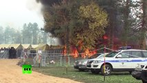 Primeras imágenes: Arde un campo de refugiados en Eslovenia