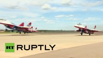 Cazas y helicópteros rusos se preparan para el foro Armia-2015