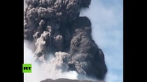 Impresionantes imágenes de la erupción del volcán Turrialba en Costa Rica