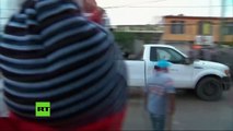 Fuertes imágenes: Una camioneta atropella a policías en México