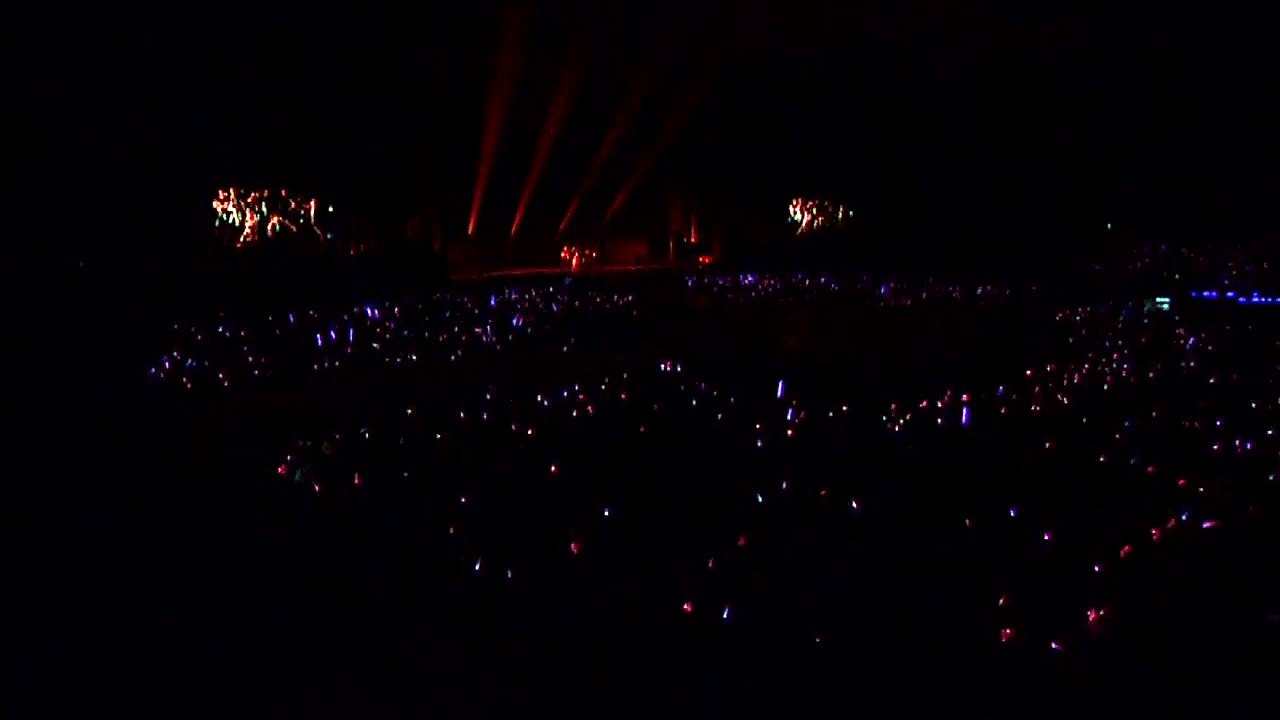 SNSD - Hoot (Rock ver.) [2011 Girls' Generation Tour]