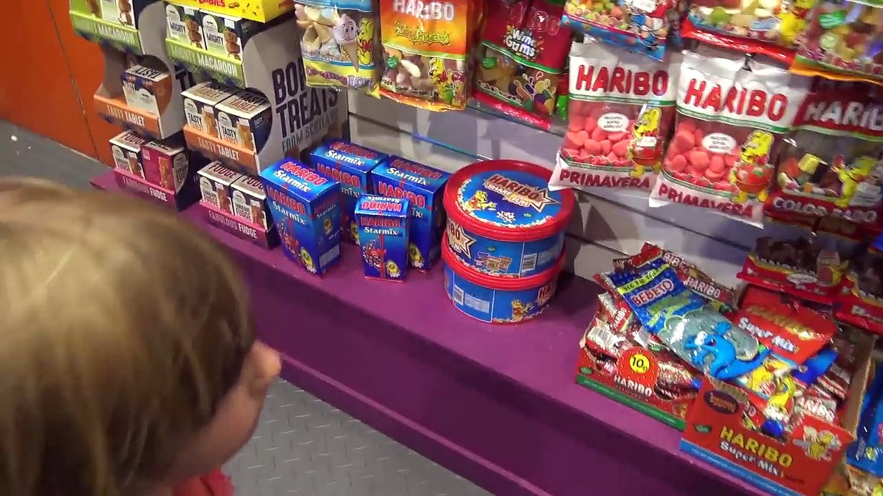 BONBONS À GOGO & Afternoon Tea impressionnant • Studio Bubble Tea amazing afternoon tea