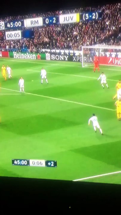 Pjanić Isca poslao po ćevape!