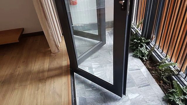 cua-nhom-cao-cap-atarashi-window