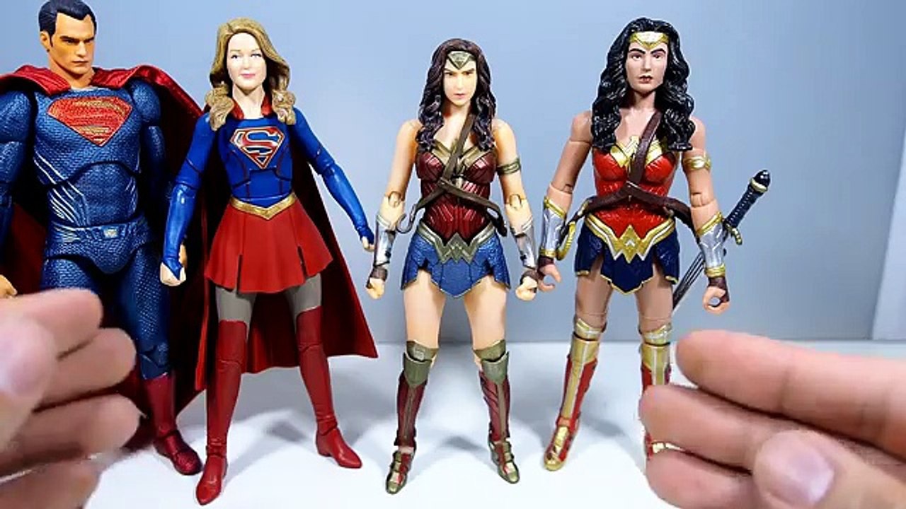 Mafex Batman v Superman WONDER WOMAN Figure Review