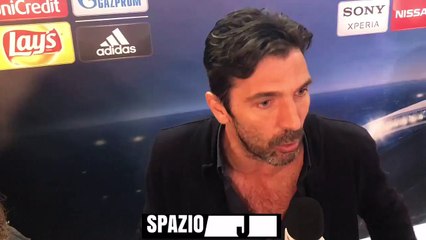 La chaleureuse accolade entre Cristiano Ronaldo et Gianluigi Buffon !