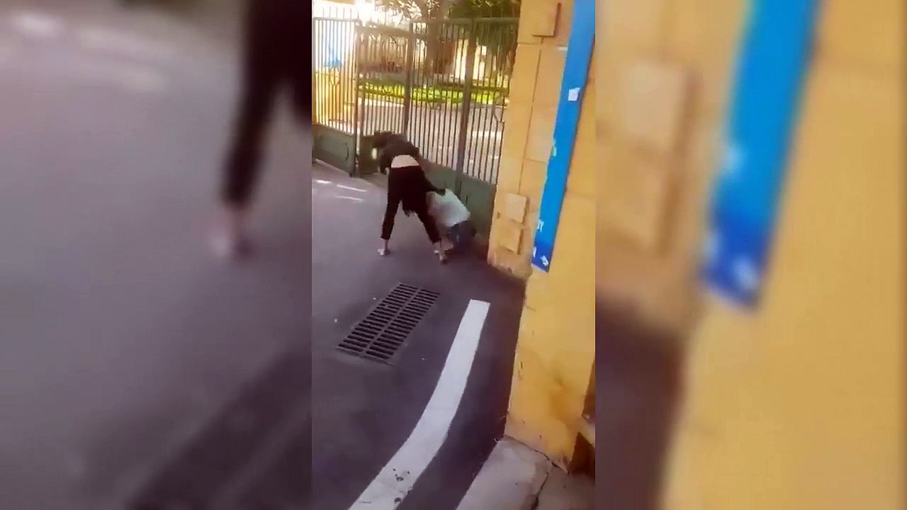 nu sinh solo