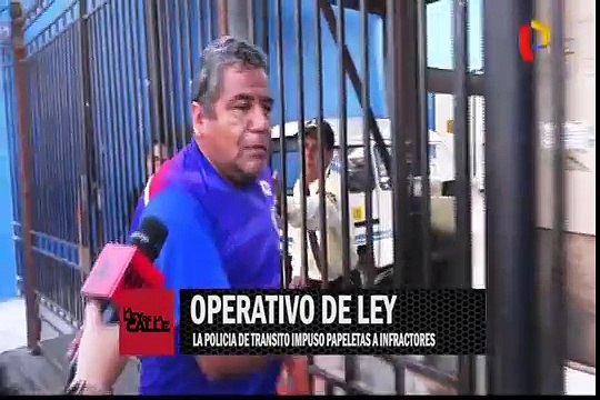 Operativo de ley: Policía de Tránsito impone papeletas a malos conductores