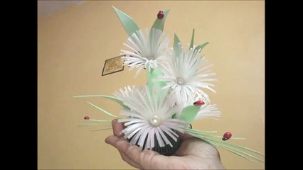 Best Out Of Waste Plastic Can transformed to Wonderful flowers showpiece