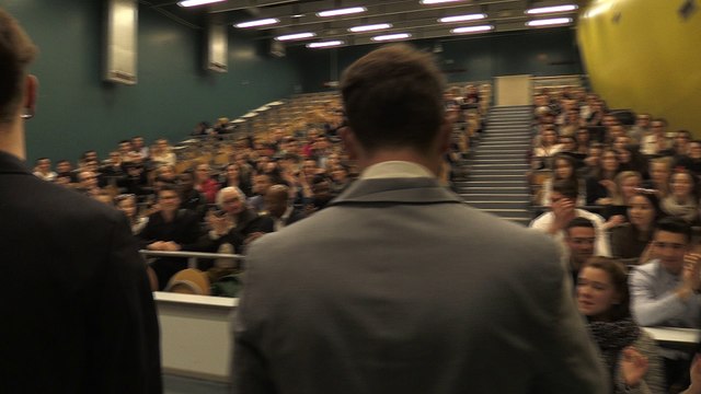 Surprise à la Fac de droit ! Yannis, Yohan et Stefen acclamés par les étudiants et leurs professeurs