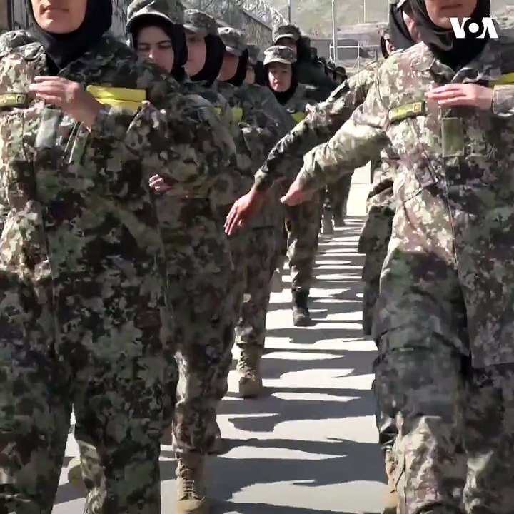 اوسمهال د مارشال فهیم په پوځي اکاډمۍ کې ١٠٣ ښځې پوځي زده کړې کوي، د افغانستان لومړنۍ جنراله خاټول محمدزۍ هیله منه ده چې د هغې کارنامې به افغان نجونې په پوځ کې ش