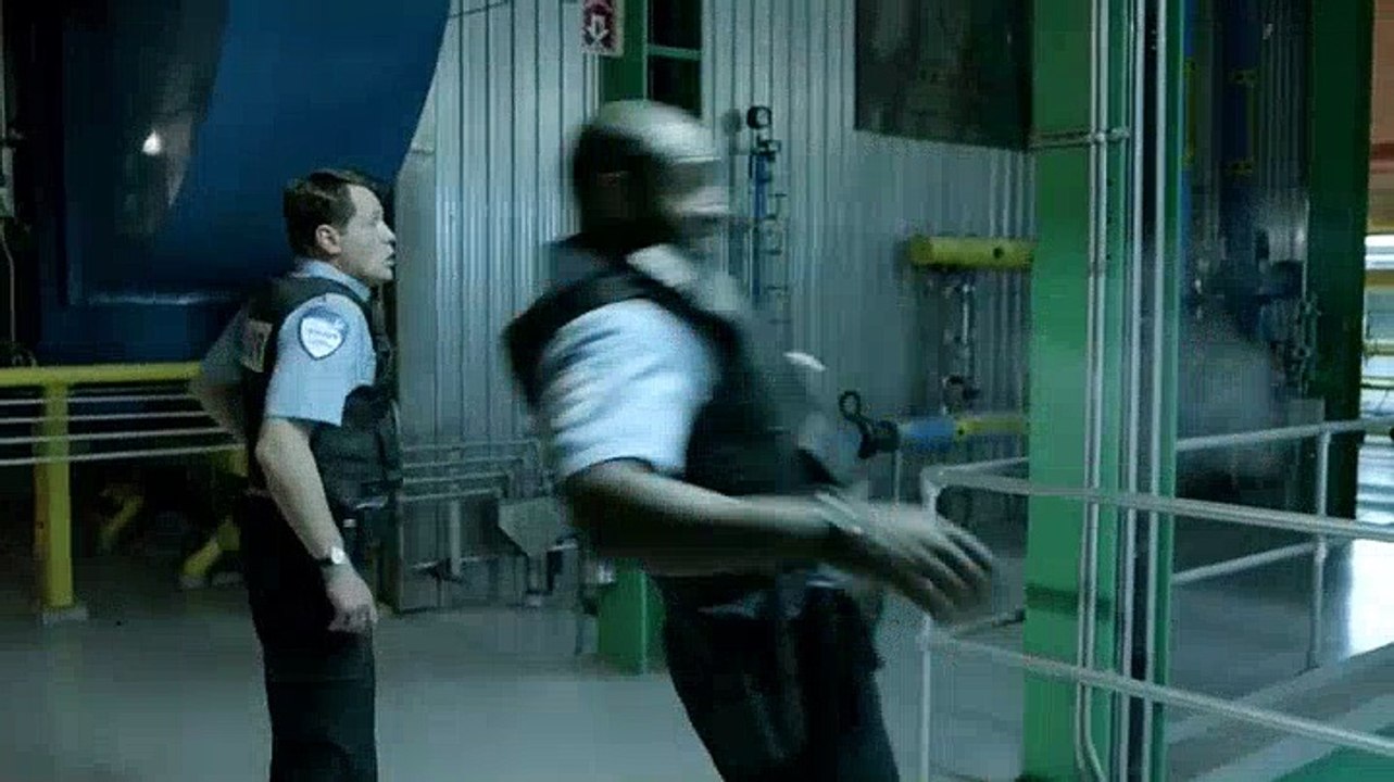 192 S02 E06  Tables